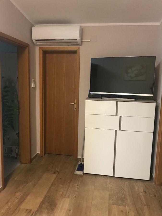 Apartman Petra 2 Vir Exteriör bild