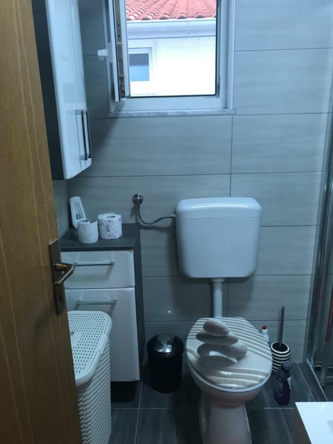 Apartman Petra 2 Vir Exteriör bild