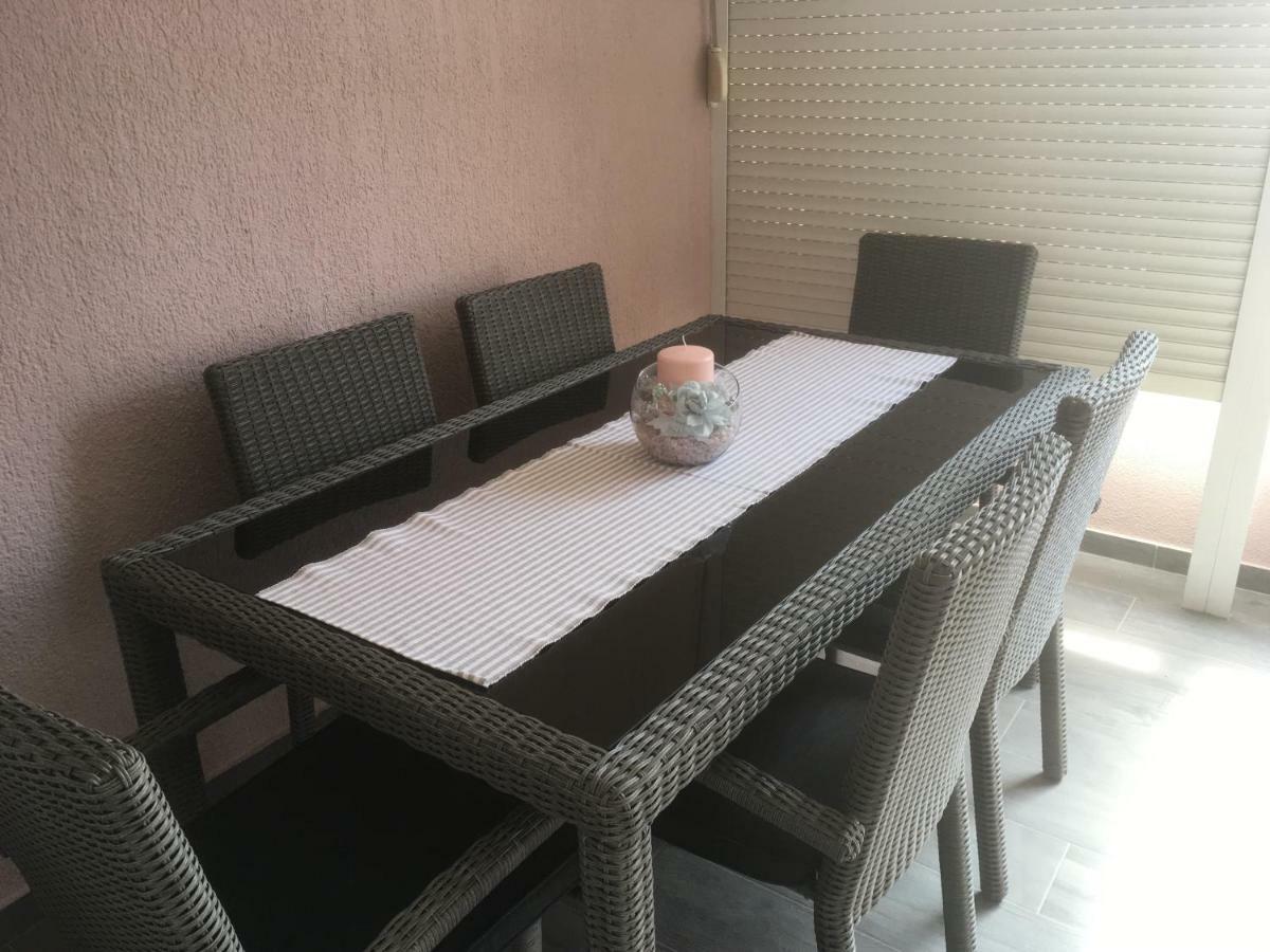 Apartman Petra 2 Vir Exteriör bild